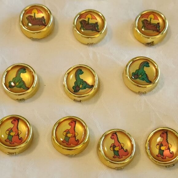 Kids dinosaur button covers - Picture 2 of 5